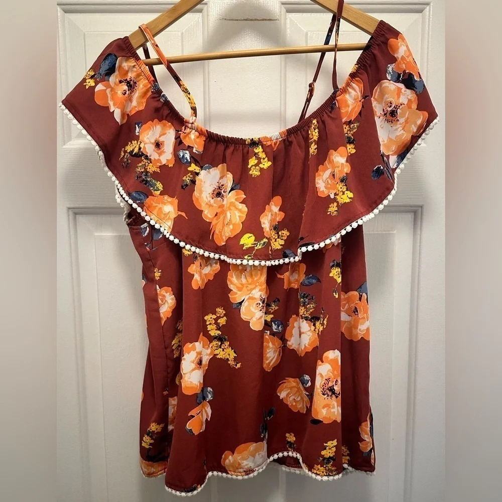 Miss Chievous Women’s Off the Shoulder Red Floral Blouse Size 2X - Picture 3 of 6